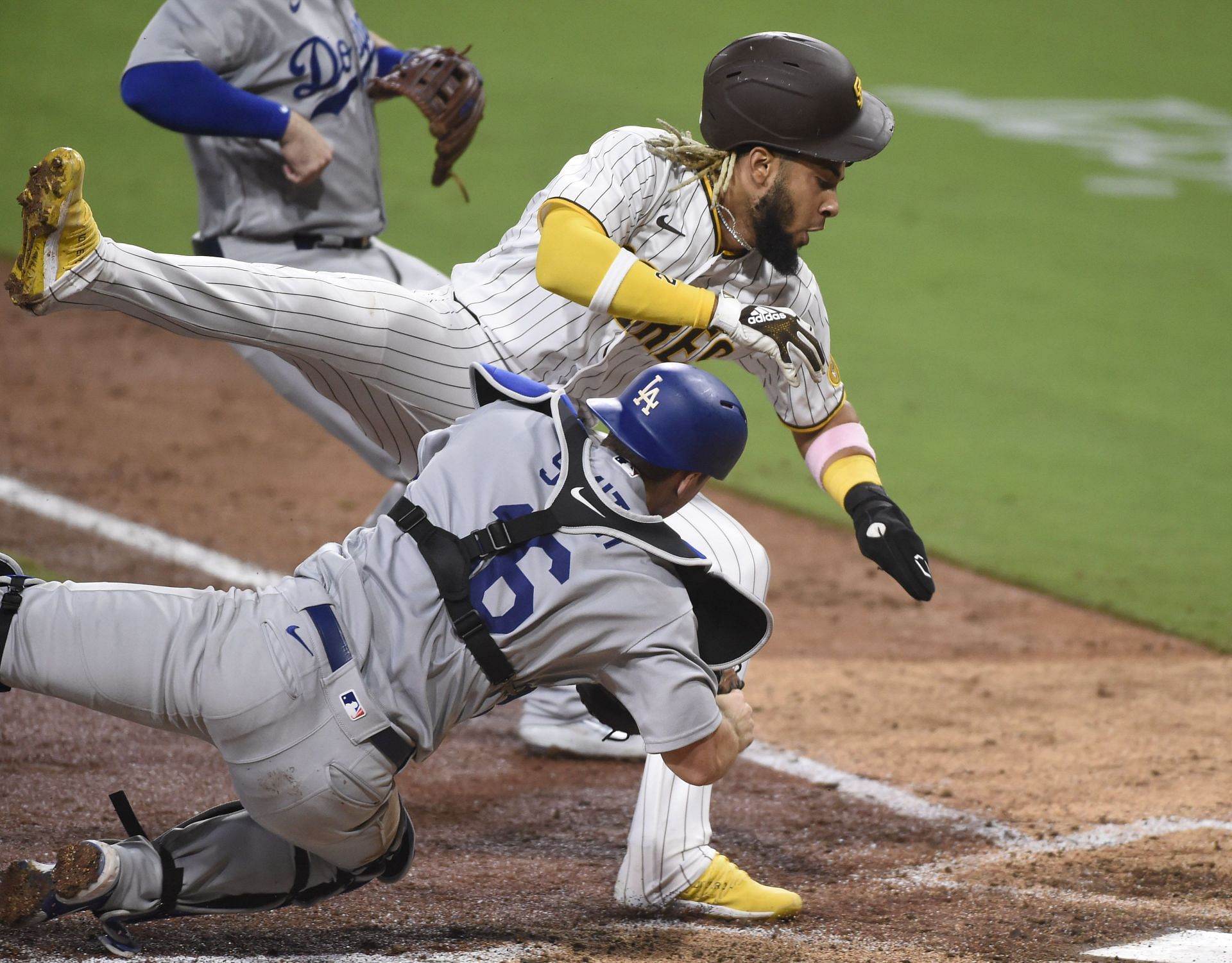 San Diego Padres try to move on from 2015 stumble