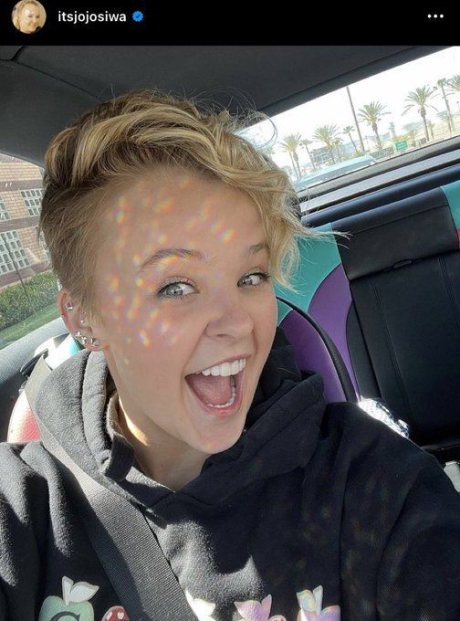 JoJo Siwa chops off iconic ponytail leaving netizens flabbergasted