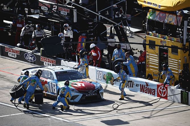 Kyle Busch's team sets new NASCAR record despite being black-flagged at Toyota Owners 400
