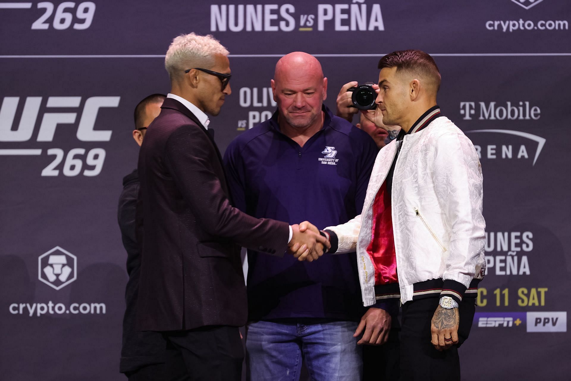 Charles Oliveira (left) and Dustin Poirier (right)