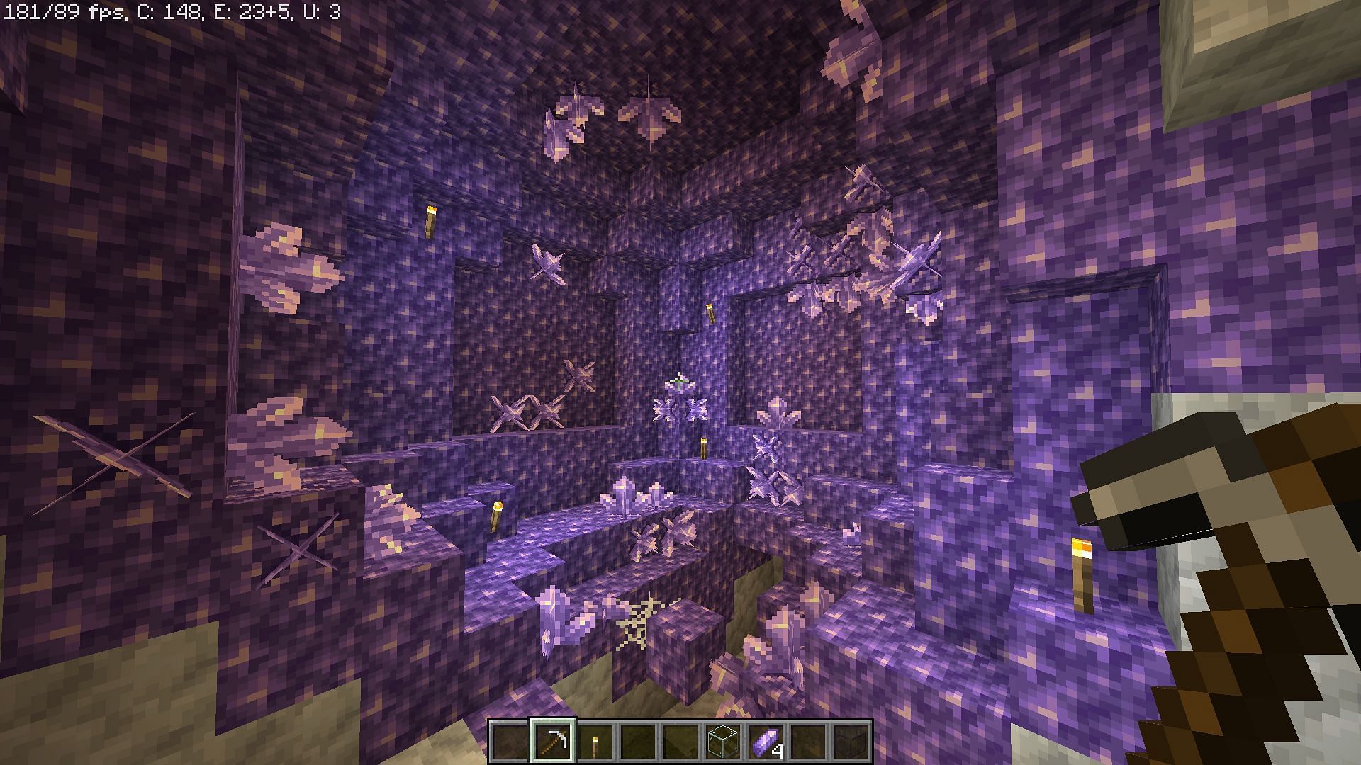 Amethyst Geode (Image via Minecraft)