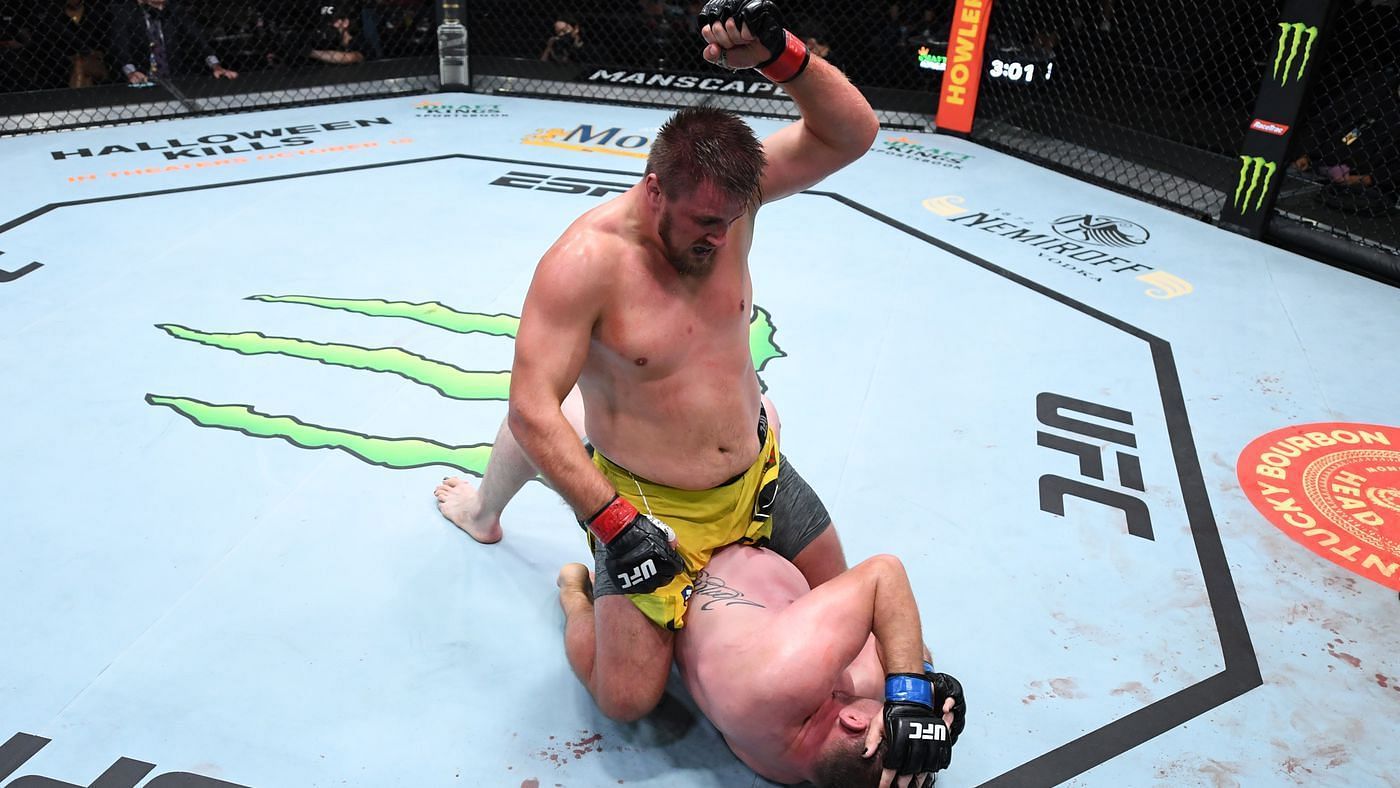 Hard-hitting heavyweight Alexander Romanov features on this weekend&#039;s main card