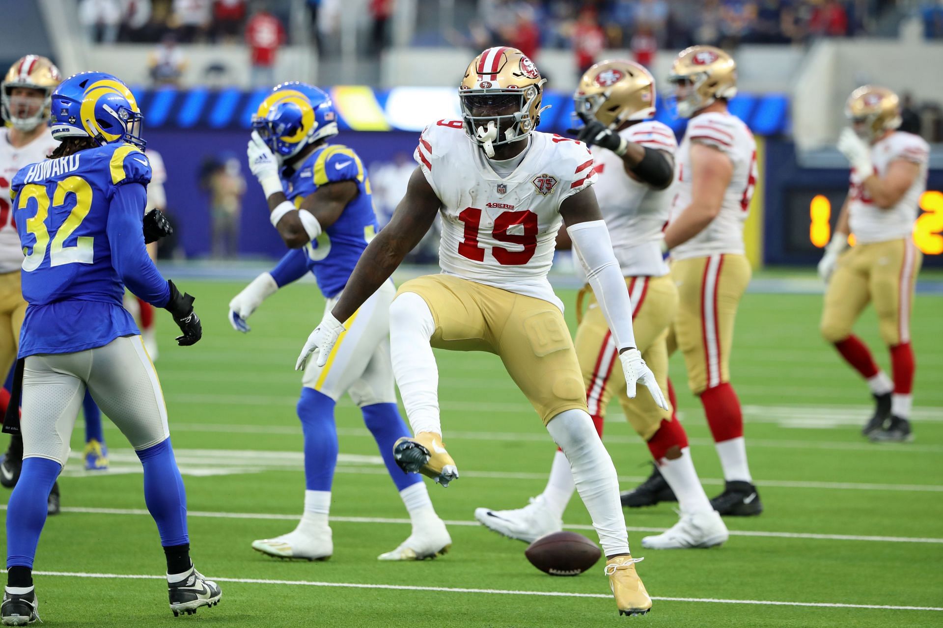 San Francisco 49ers v Los Angeles Rams