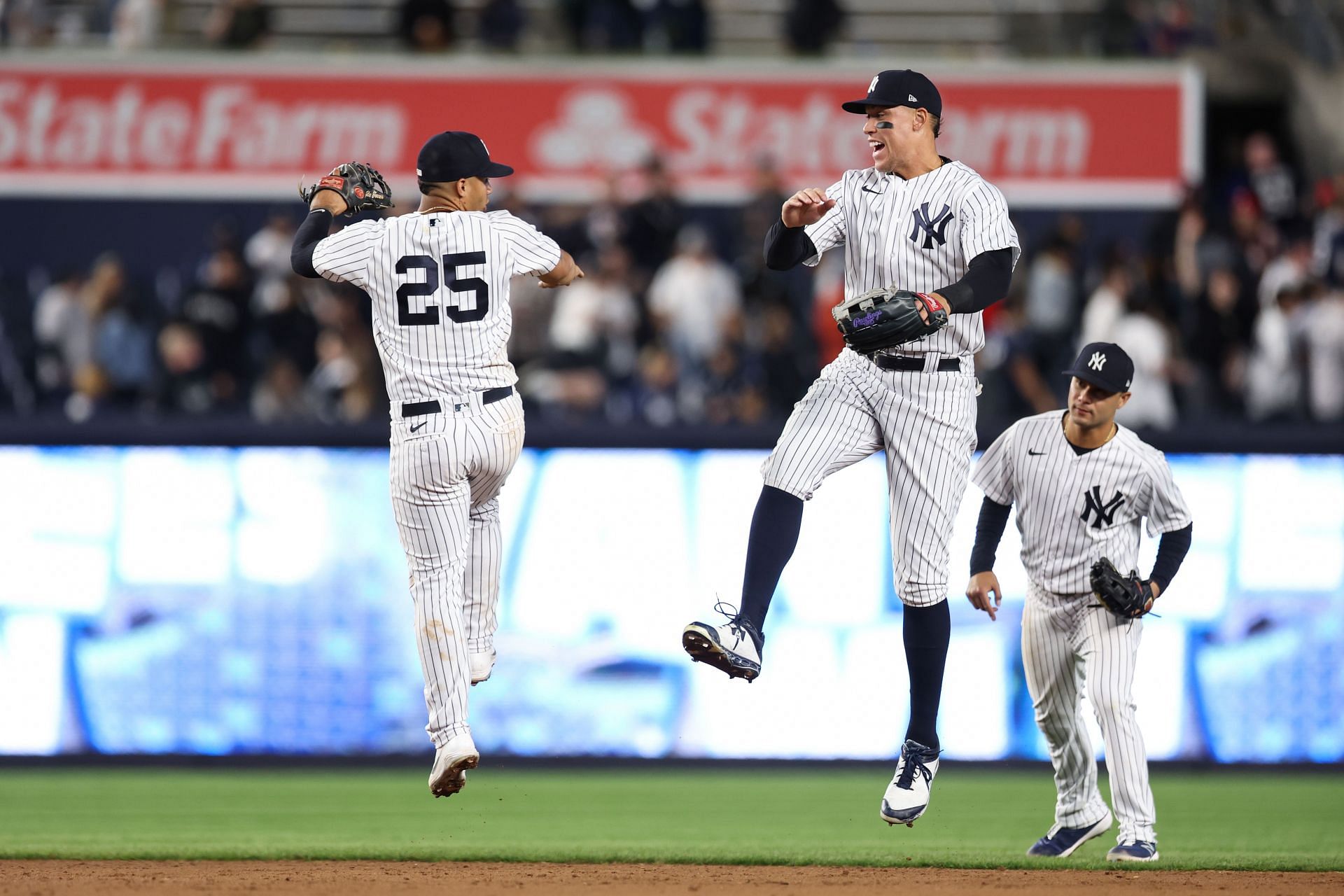 Toronto Blue Jays v New York Yankees 