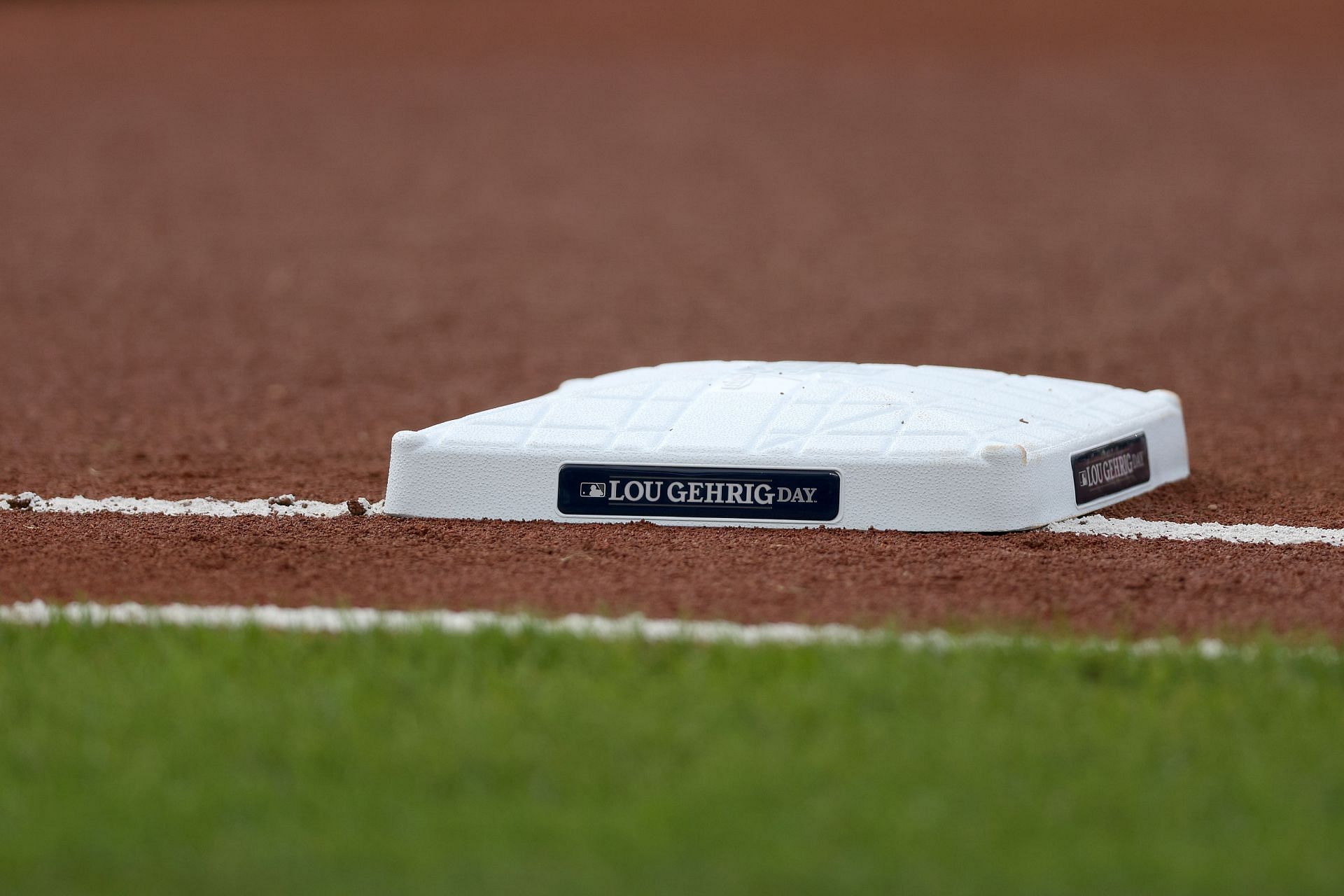 The MLB commemorates Lou Gehrig every year on June 2