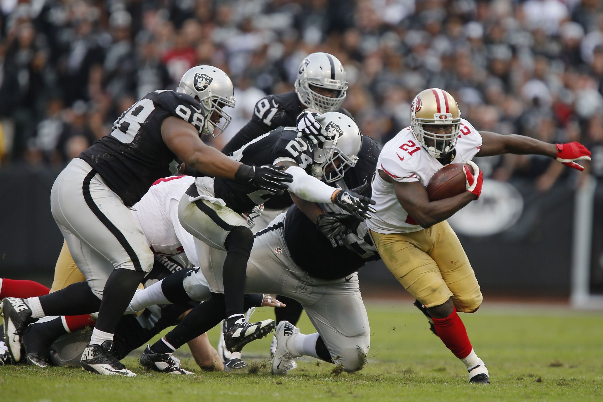 Frank Gore to sign one-day contract and officially retire with 49ers