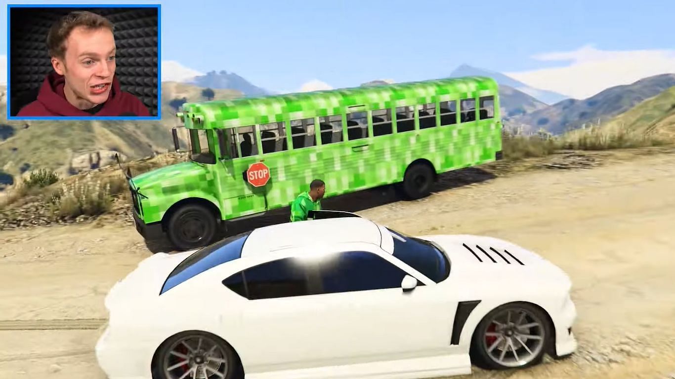 Franklin discovered an abandoned Creeper bus (Image vi YouTube @Nought)