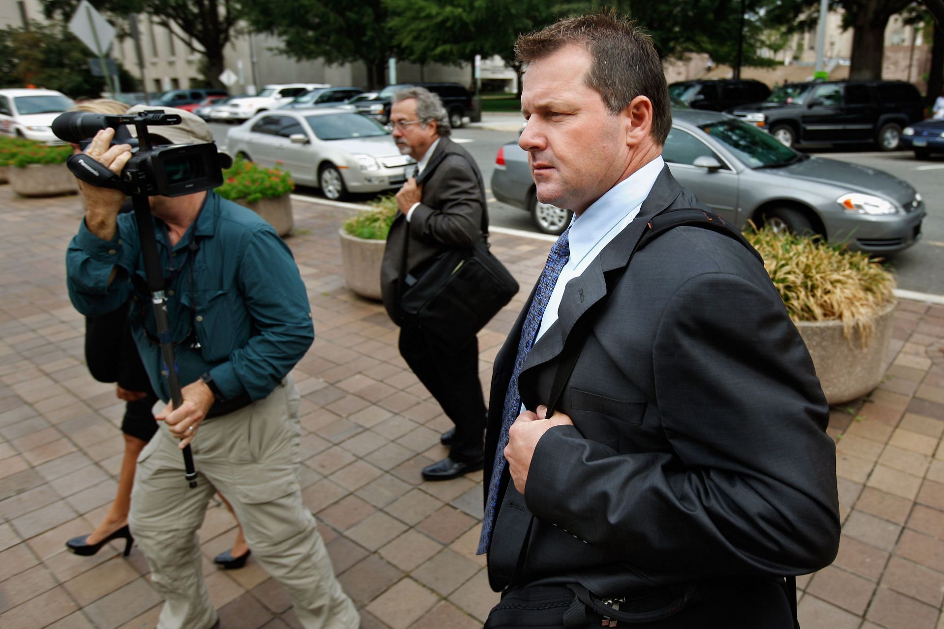Roger Clemens attends hearing on possible perjury re-trial