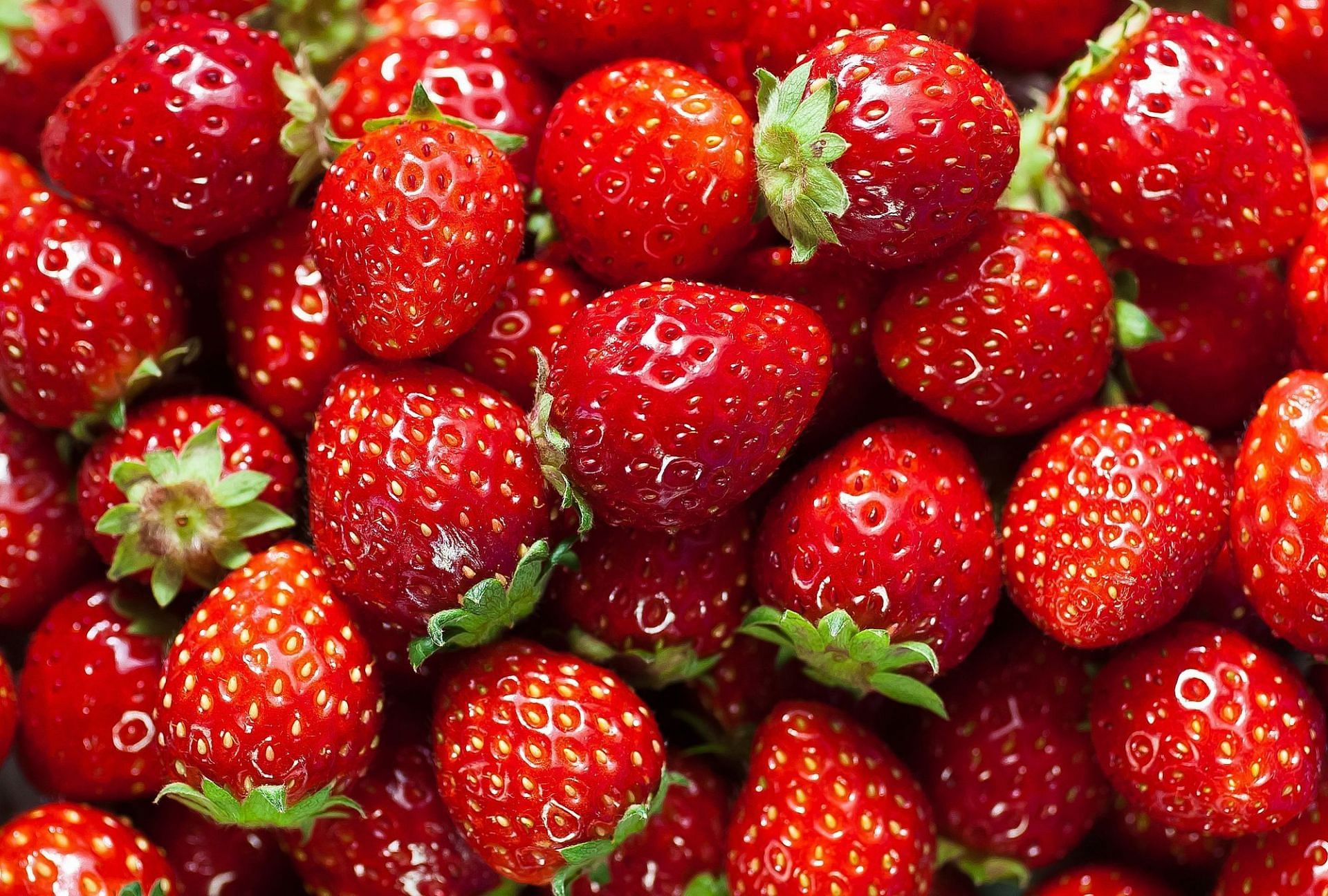 Hepatitis A outbreak linked to FreshKampo and HEB- branded strawberries (Image via Getty Images)