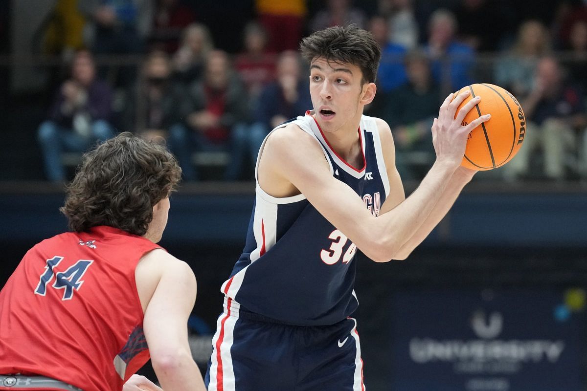 Gonzaga Bulldogs freshman big man Chet Holmgren