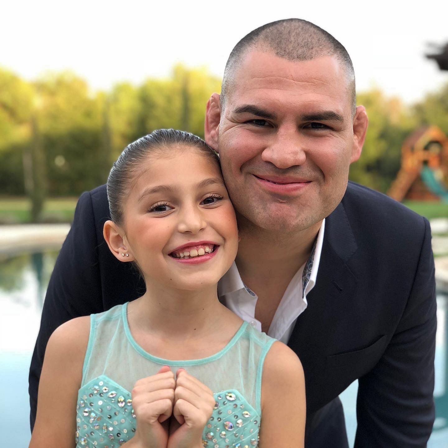 Cain Velasquez and his daughter Coco [via Twitter]