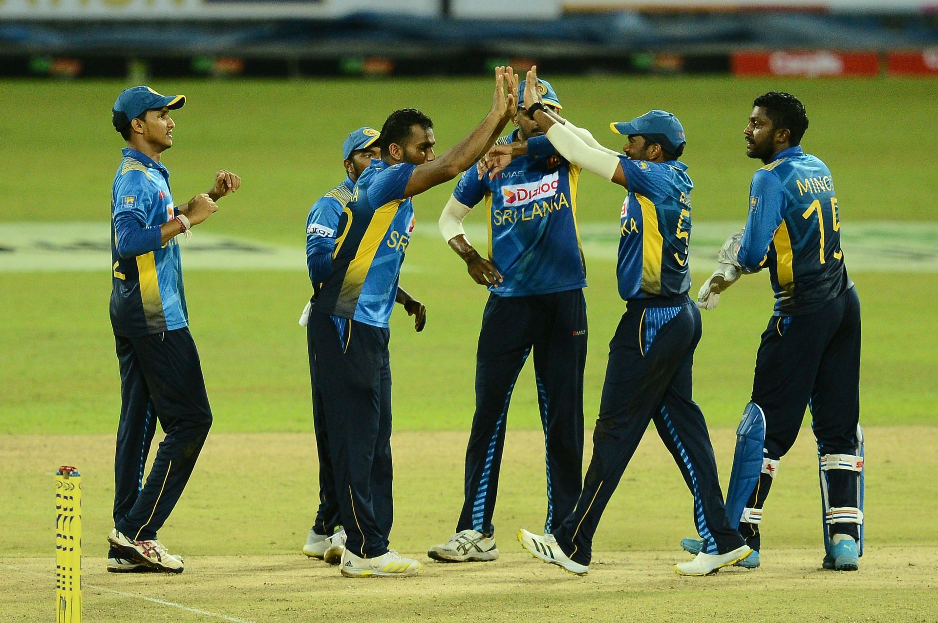 श्रीलंका ने सभी प्रारूप में टीमों का ऐलान किया है 