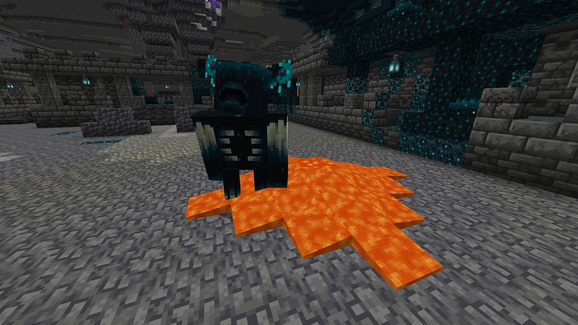 The mob does not burn from lava or fire (Image via Minecraft 1.19)