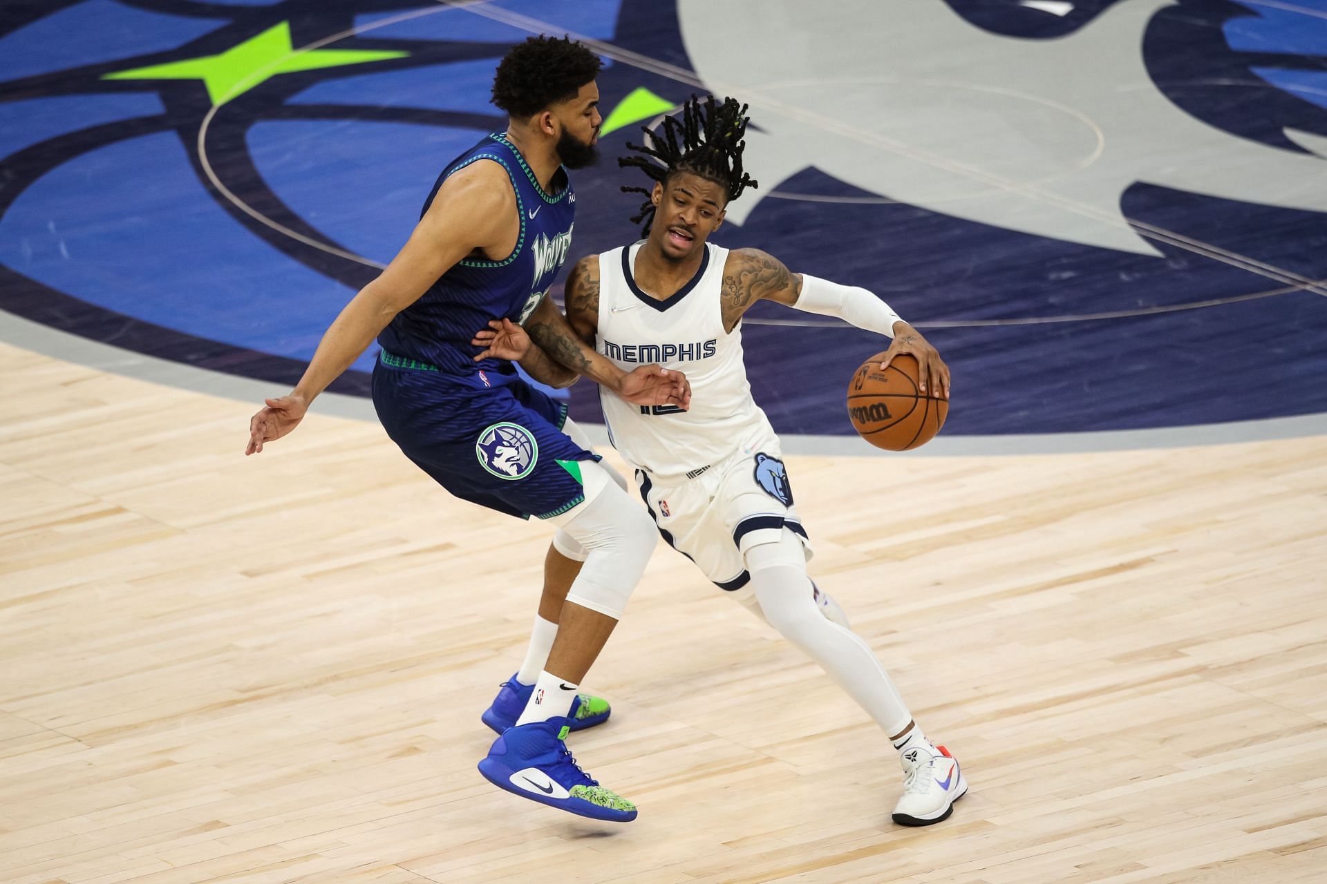 Ja Morant gives LeBron and Steph a C on their draft fits!: The Grizzlies  superstar rates the four-times champions' outfit while overlooking his own  terrible attempt - The SportsRush