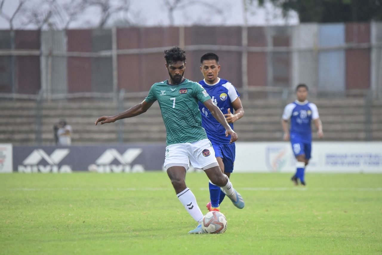 Kenrkre FC star striker Pravitto in action (Image courtesy: I-League Media)