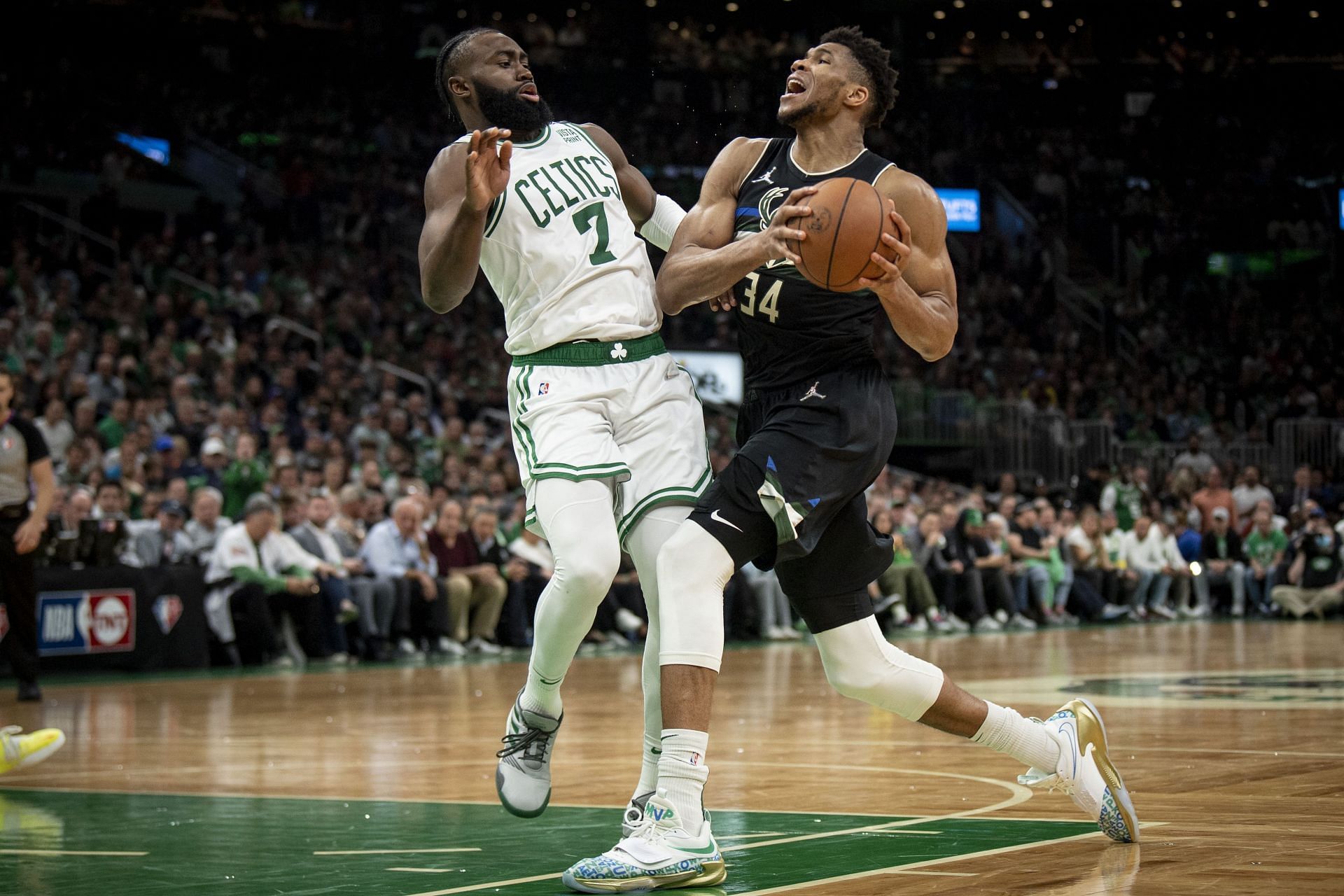 Jaylen Brown contesting Antetkounmpo&#039;s drive to the rim in Game Five