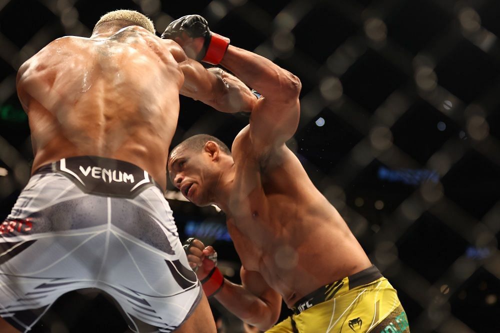 Francisco Trinaldo picked up an excellent win over Danny Roberts thanks to a great second round