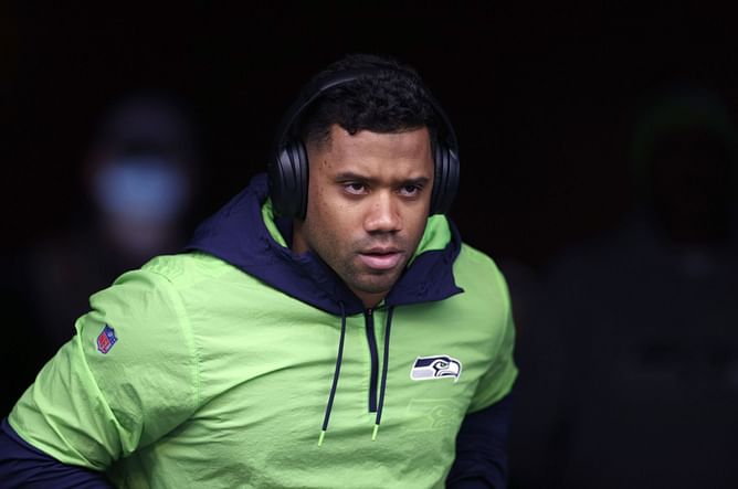 "You don’t usually see that type of reaction" - Broncos players left in awe over Russell Wilson’s brilliance at OTAs