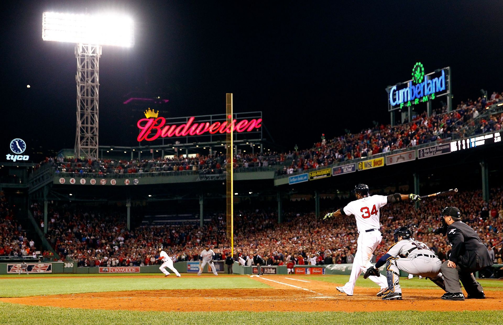 ALCS - Detroit Tigers v Boston Red Sox - Game Two