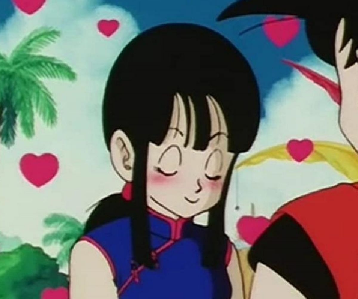 An example of her being lovely-dovely towards Goku (Image via Toei Animation)