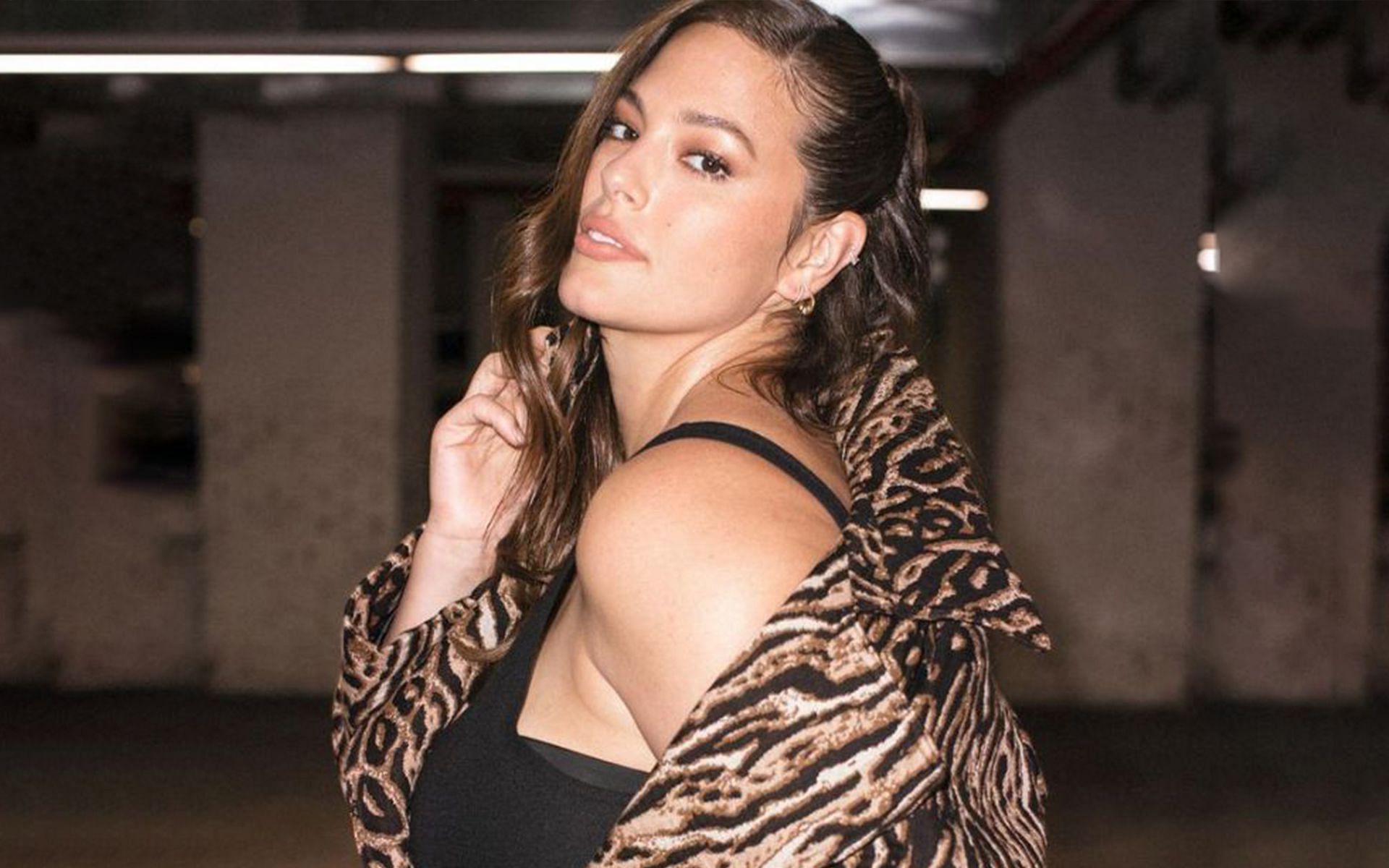 Ashley Graham collaborated with Knix for an intimate apparel collection (Image via Instagram/@ashleygraham)