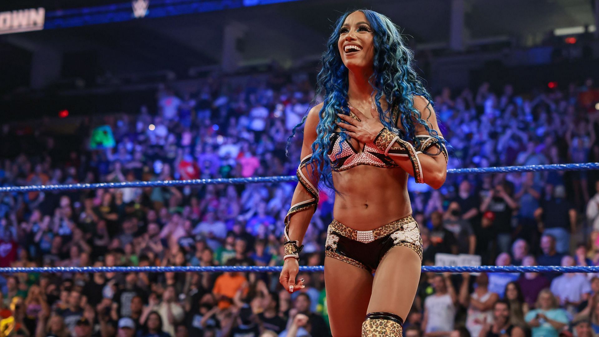 Top AEW star wants WWE Superstar Sasha Banks to become first female member of his faction - Sportskeeda