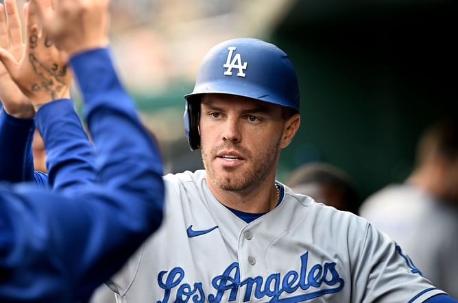 "he sounds so heartbroken" "I think that's the cleanest thing I've ever heard at a ball game" - MLB fans react to Freddie Freeman being called sellout by heckler