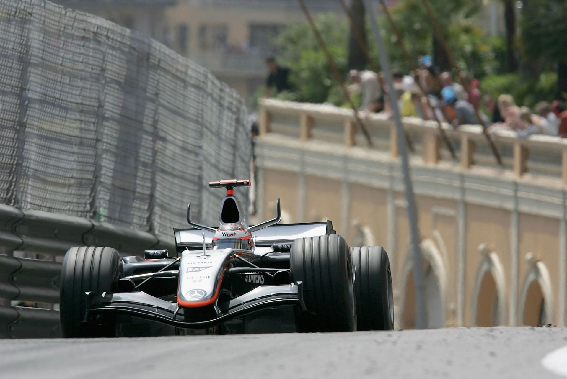 Kimi Raikkonen in the 2006 Monaco GP was magical!