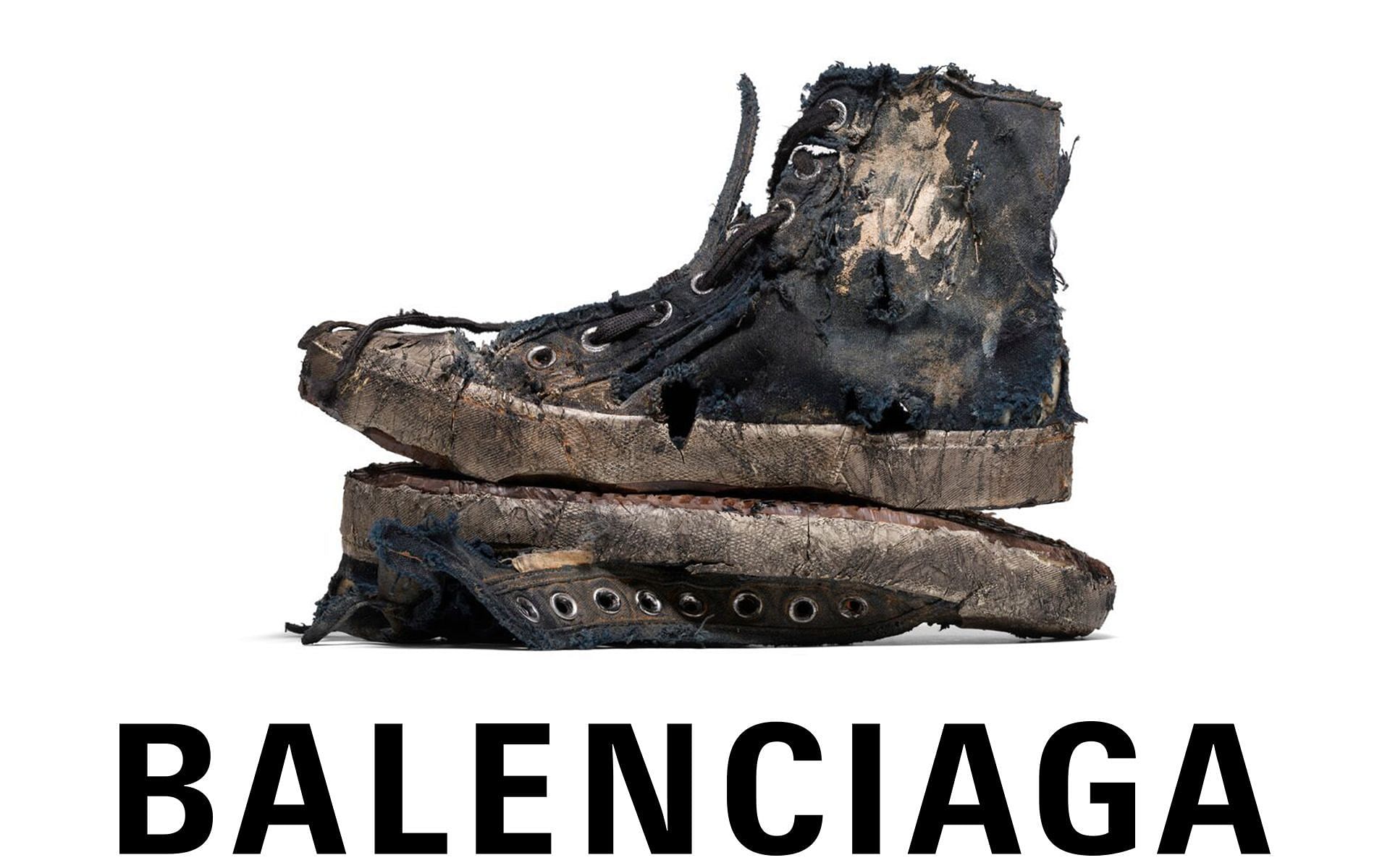 Balenciaga Paris sneakers in full destroyed black colorway (Image via Balenciaga)