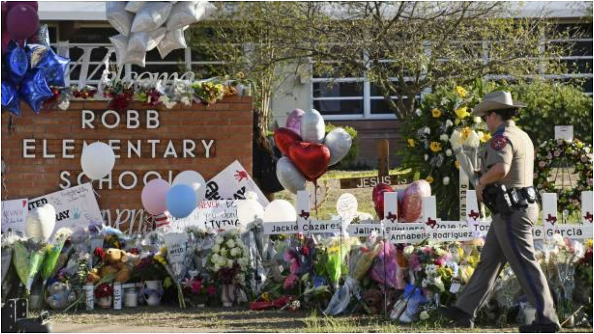 Scenes outside Texas Robb Elementary School (Image via Getty)