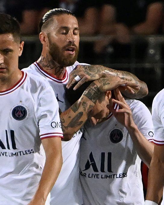 Sergio Ramos ignores boos from PSG fans after return from injury - Futbol  on FanNation