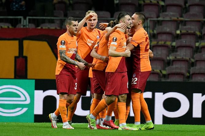 Istanbul Basaksehir vs Galatasaray prediction, preview, team news and more | Super Lig 2021-22