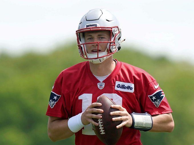 Patriots' Mac Jones lauds Tom Brady's mentorship: 'He's actually