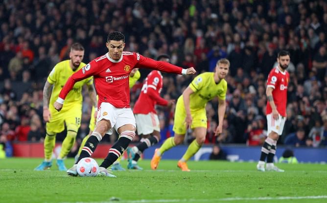 How the Premier League Golden Boot race would look without penalties - Top 5