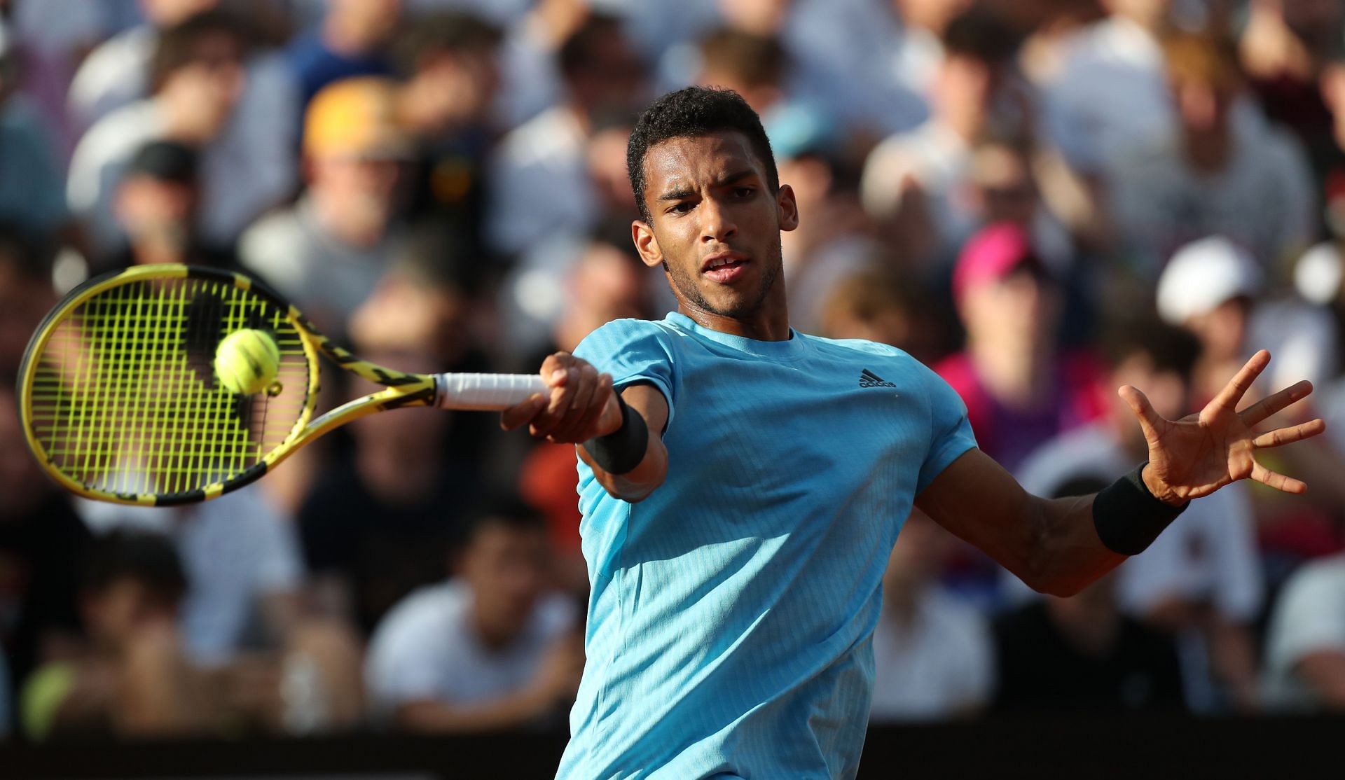 Auger-Aliassime in action at the Internazionali BNL D&#039;Italia 2022