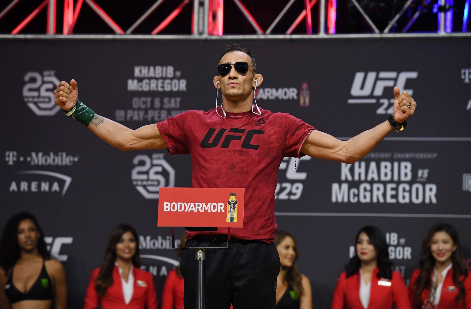Tony Ferguson at the UFC 229 weigh-ins (Image via Getty)