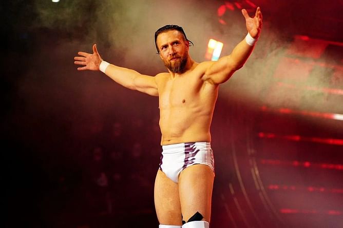 WATCH: AEW star Bryan Danielson singing popular song with fans