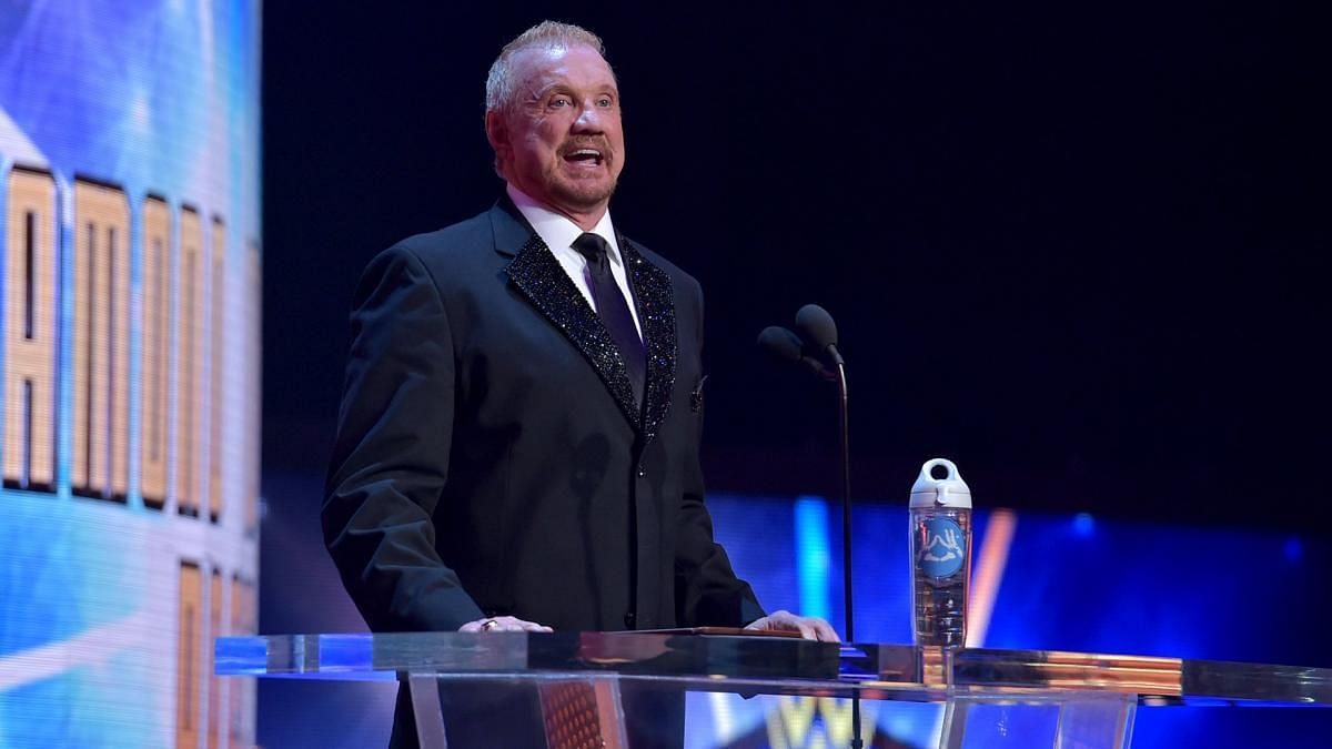 DDP at the WWE Hall of Fame Induction ceremony in 2017
