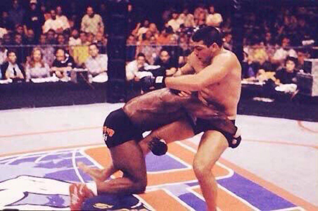 Kevin Randleman&#039;s heavyweight title fight with Pedro Rizzo was so dull that fans pelted the octagon with trash