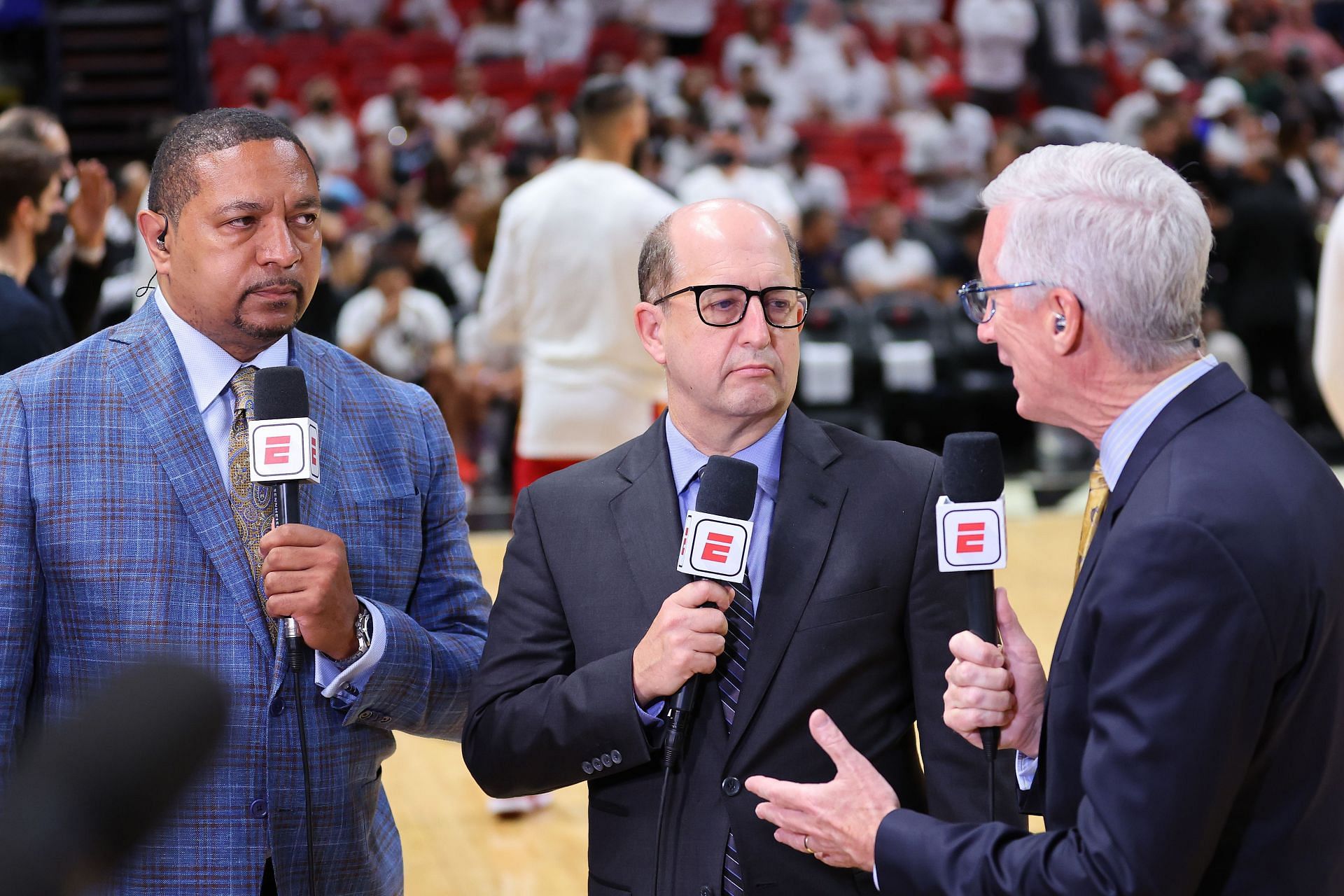 Jeff Van Gundy and Mark Jackson are two famous names in the LA Lakers coaching search.