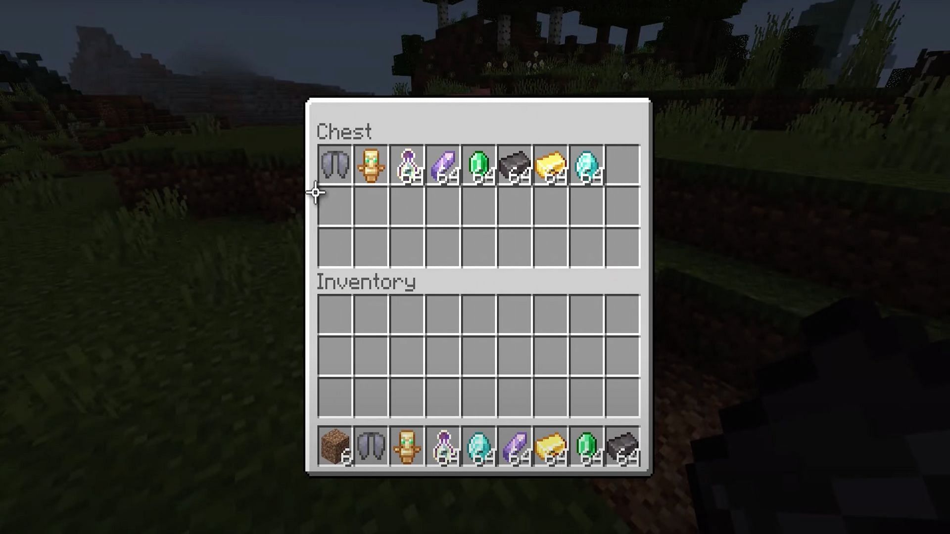 If done correctly, players will have items in their hotbar as well as the chest (Image via SuperXee/YouTube)