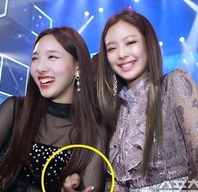 BLACKPINK members' friendship with other idols