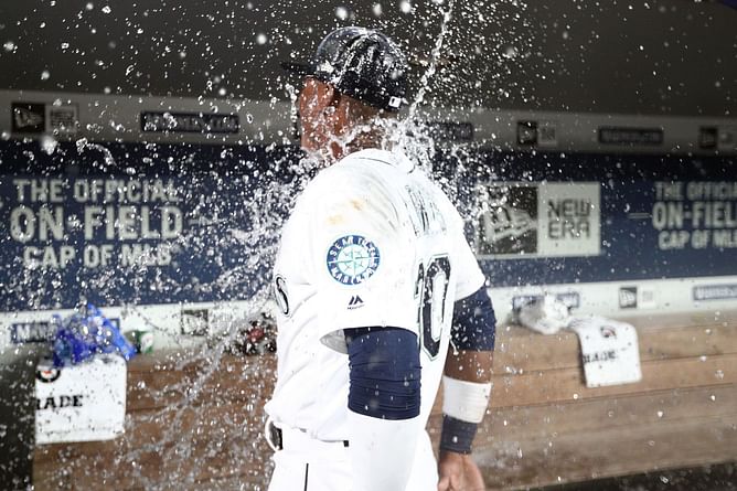 Seattle Mariners News Roundup: Former Rookie of the Year homers in first game of rehab assignment; team looks to avoid series sweep against Houston Astros - May 4th, 2022