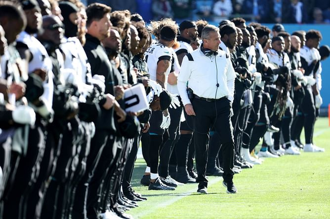"Shad Khan calling him everything but a sh*tbag" - NFL fans react to Jaguars owner's scathing remarks regarding Urban Meyer