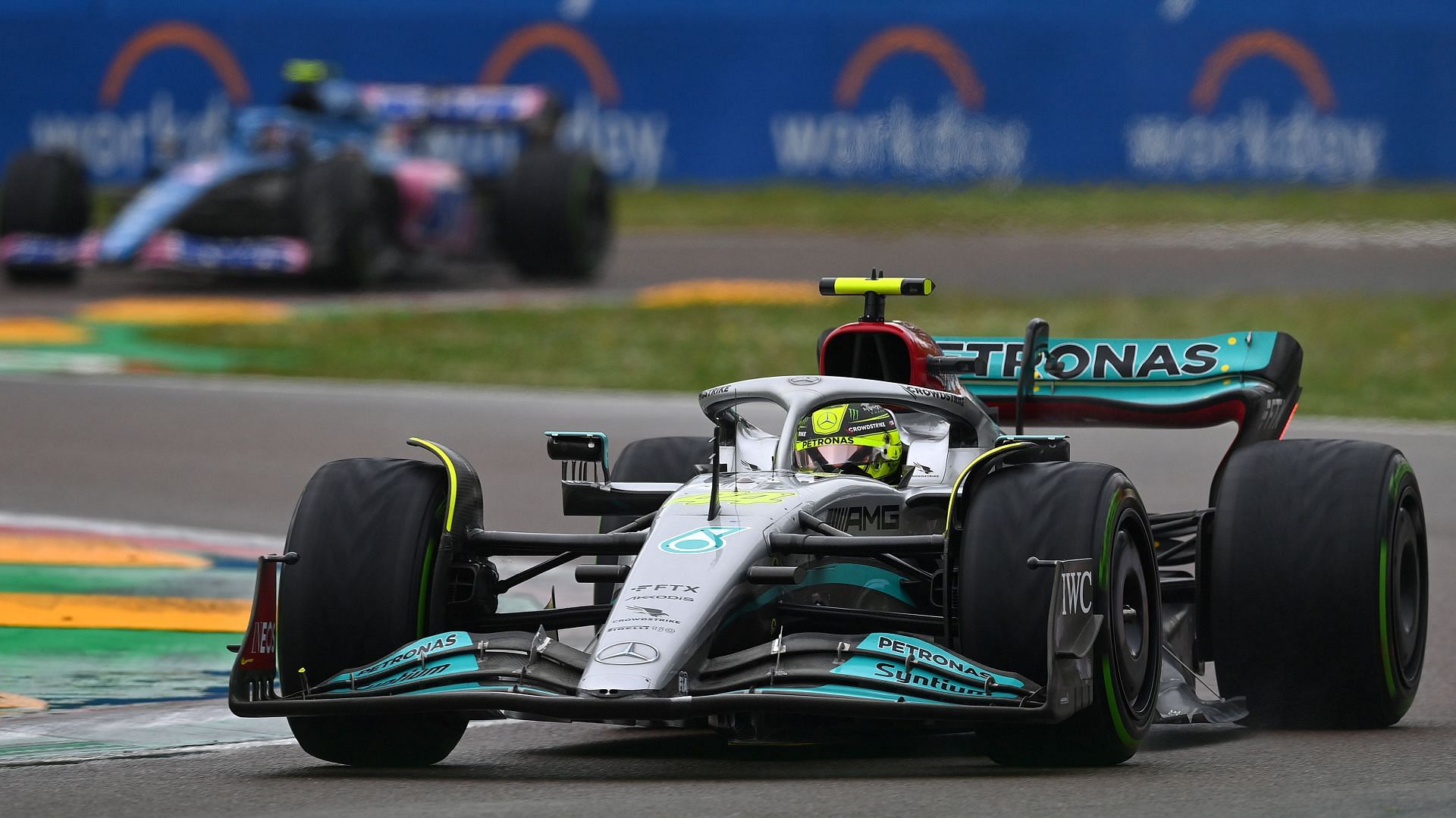 Mercedes&#039; Lewis Hamilton in action during the 2022 F1 Imola GP (Photo by Dan Mullan/Getty Images)