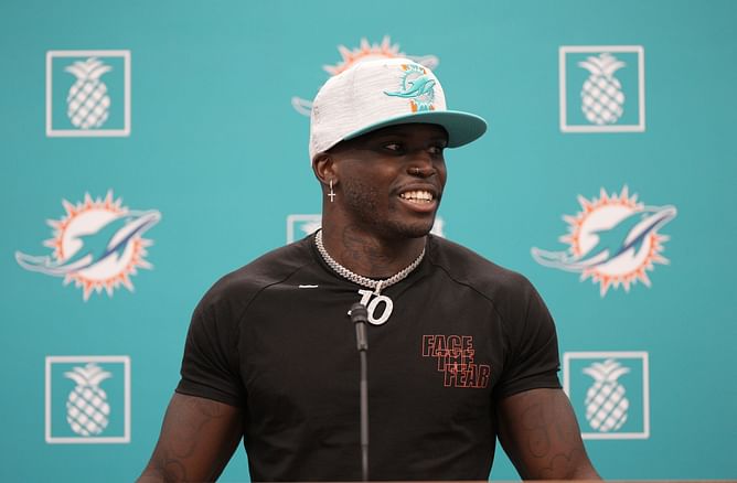 Watch: Tyreek Hill picks off Jameis Winston for a pick 6 in high-stakes celebrity football game