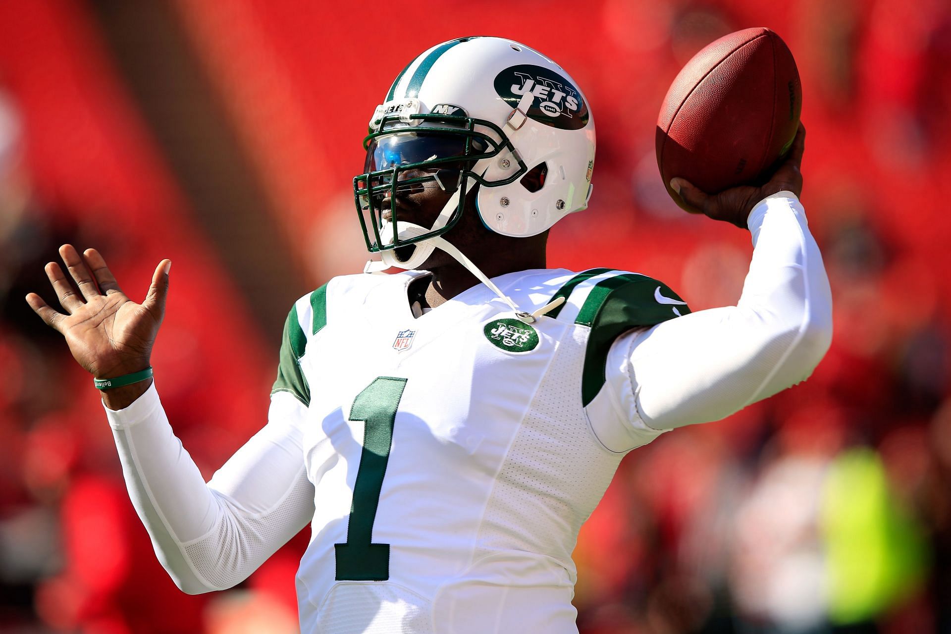 Did Michael Vick seriously consider leaving football to take a swing at  Major League Baseball?