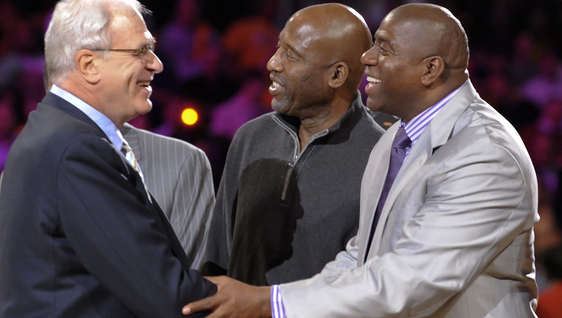 Magic Johnson agrees with the LA Lakers&#039; decsion to consult Phil Jackson for the head coahing hire. [Photo: USA Today]