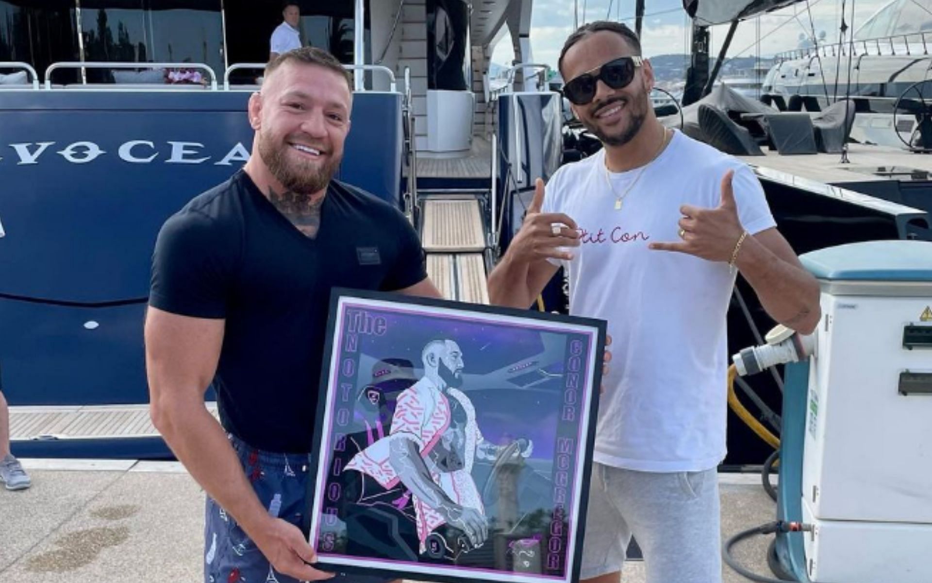 Conor McGregor (left and Alex Traterrestre (right) [Image courtesy of @al_extraterrestre on Instagram]