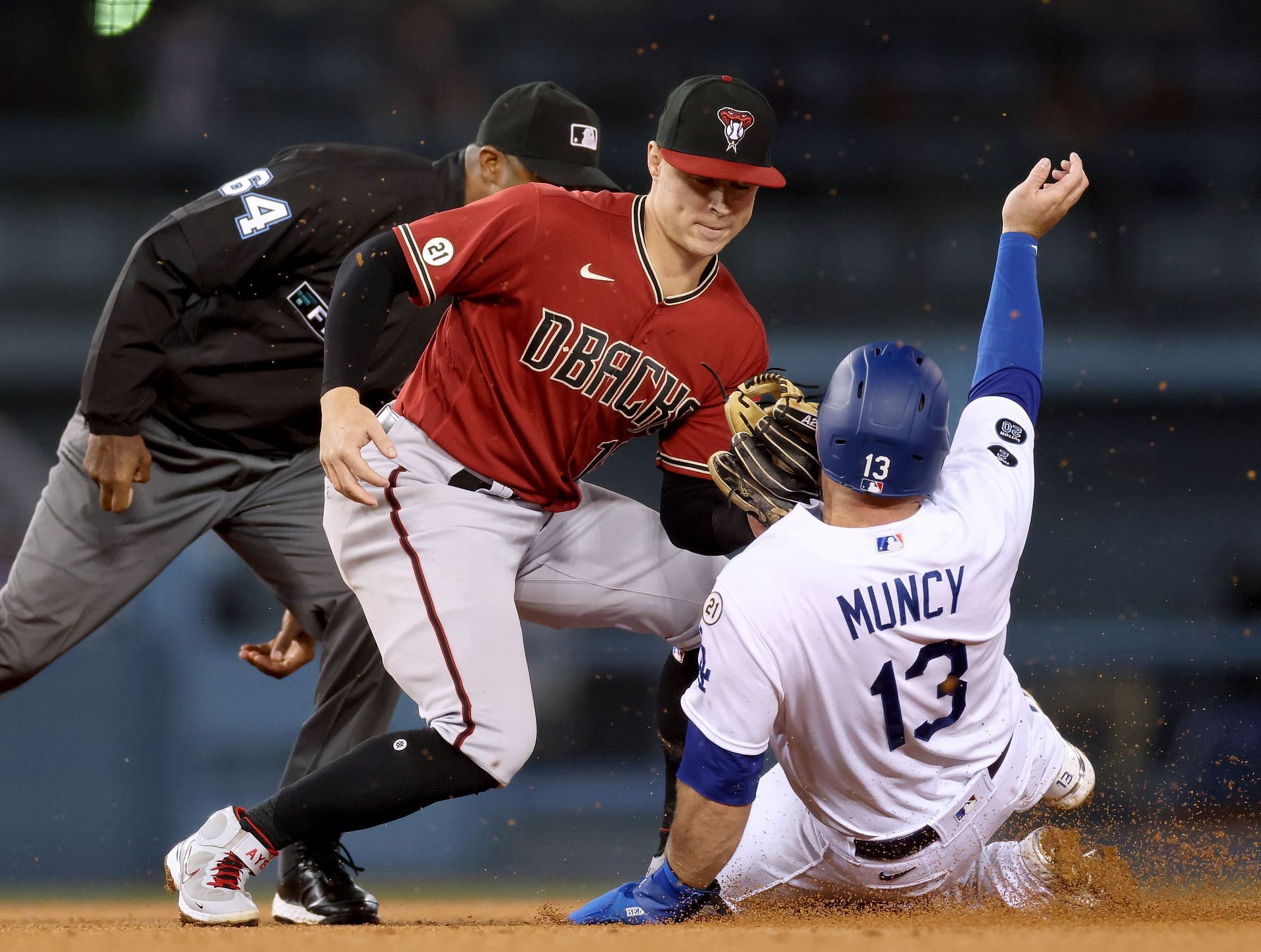 LA Dodgers Trea Turner pulls of the smoothest slide in MLB history